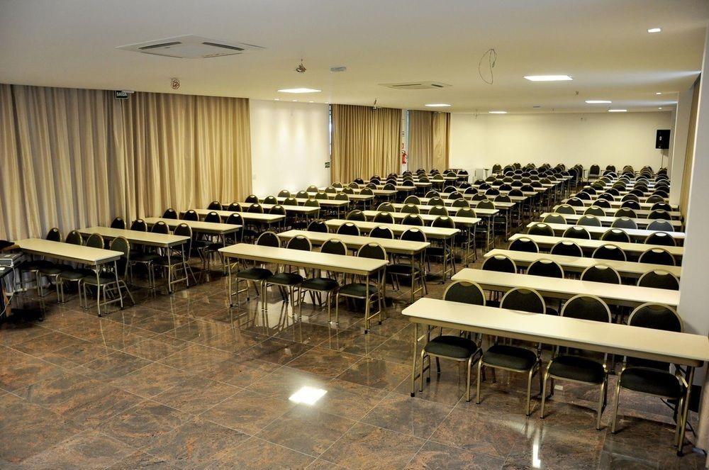 Galatas Golden Hotel Patos de Minas Exterior photo